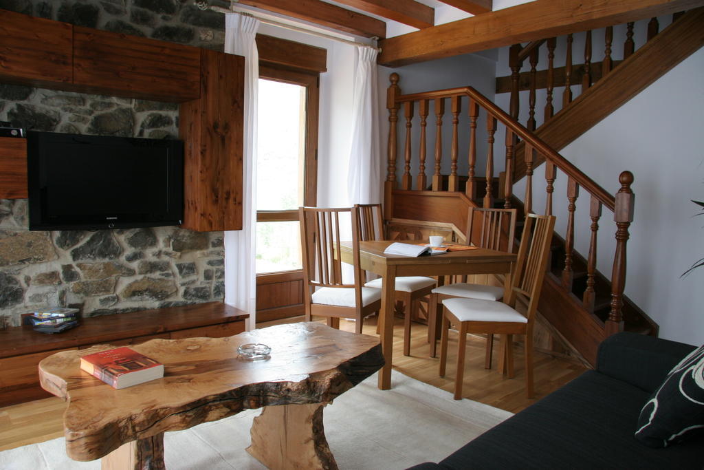 Apartamentos Spa Cantabria Infinita Cillorigo de Liebana Camera foto