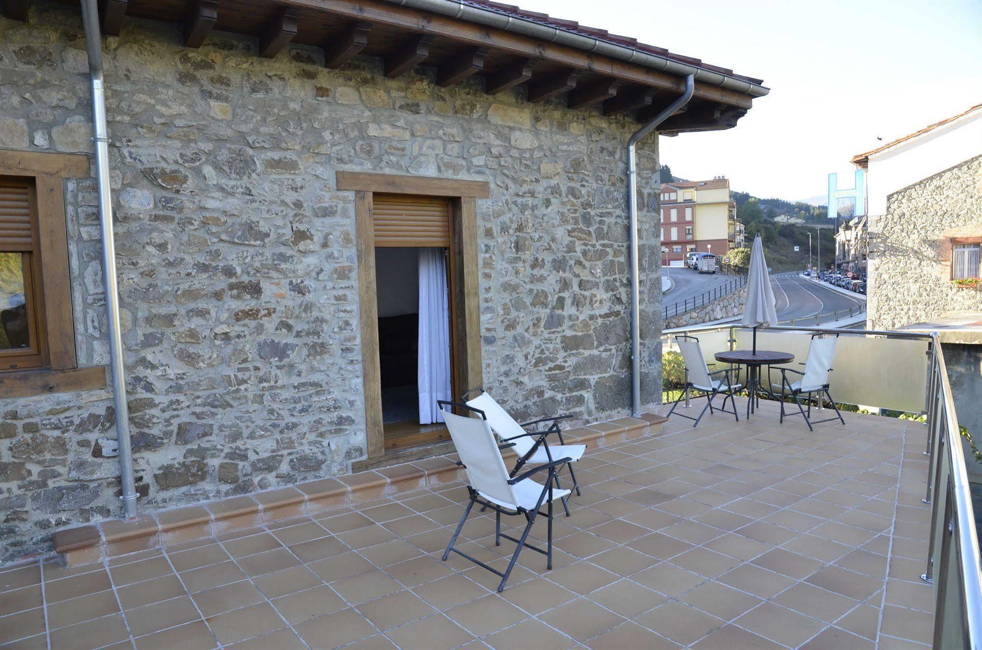 Apartamentos Spa Cantabria Infinita Cillorigo de Liebana Esterno foto